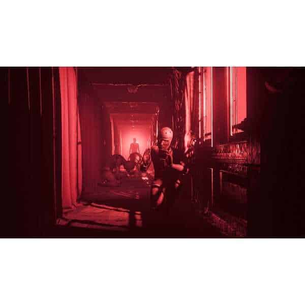 Eerie hallway scene from Layers of Fear: The Final Masterpiece Edition game.
