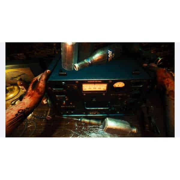 AUDIO EQUIPMENT AND MIXER FOR GAMING OR MUSIC PRODUCTION.